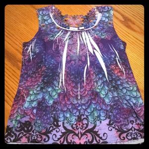 Women’s tank size medium